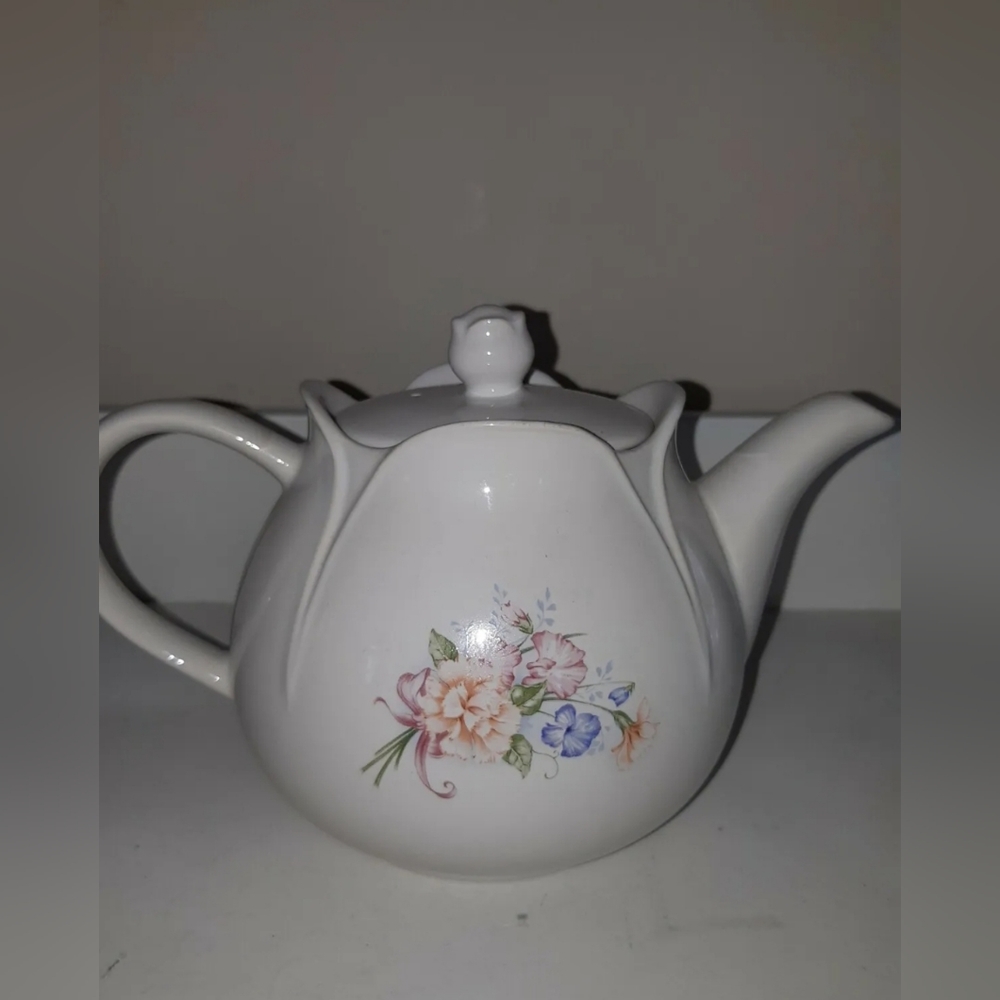 Vintage Royal Oak Teapot made in china whit floral design  6'' tall  white